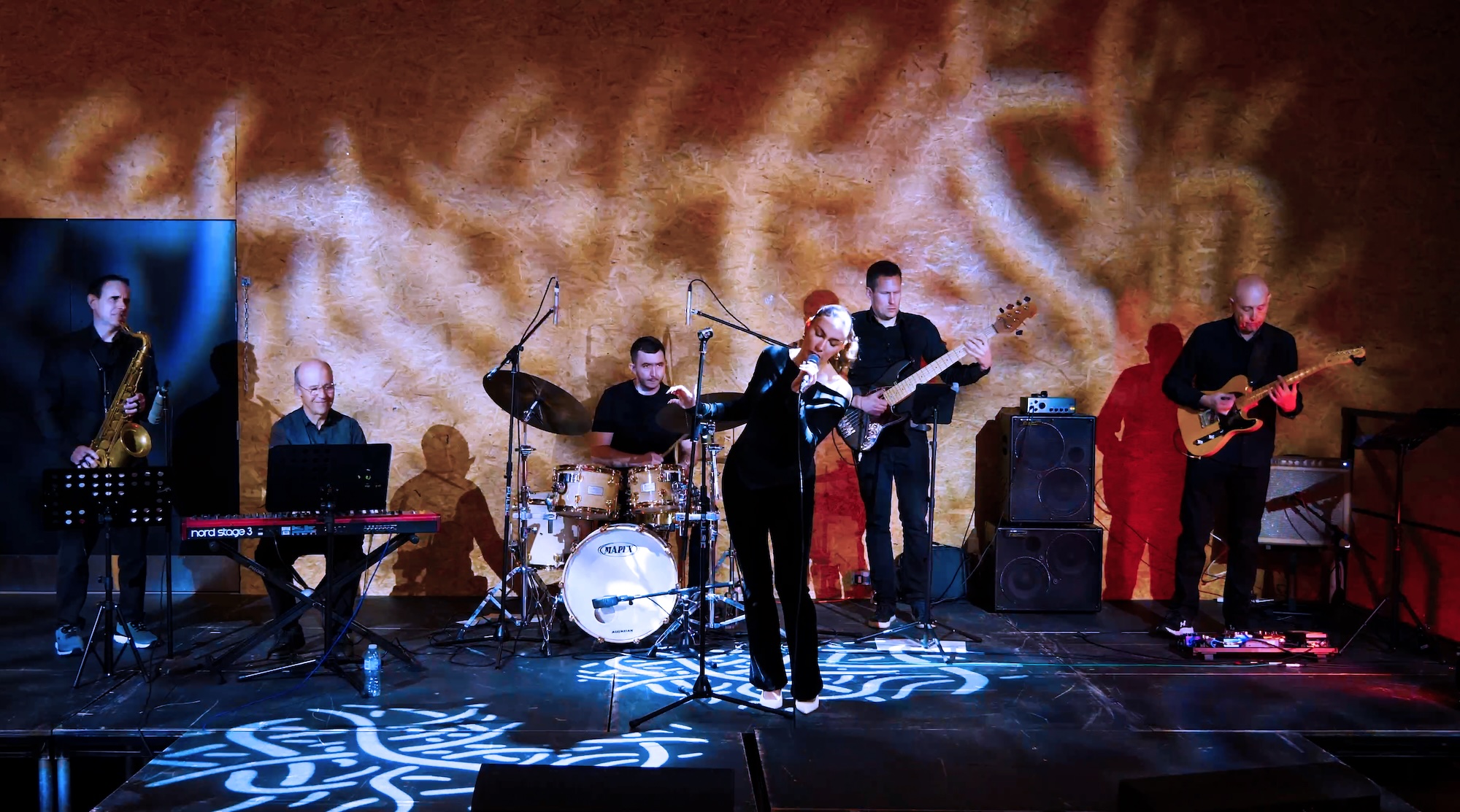 Young Hearts Band Gallery Image 10